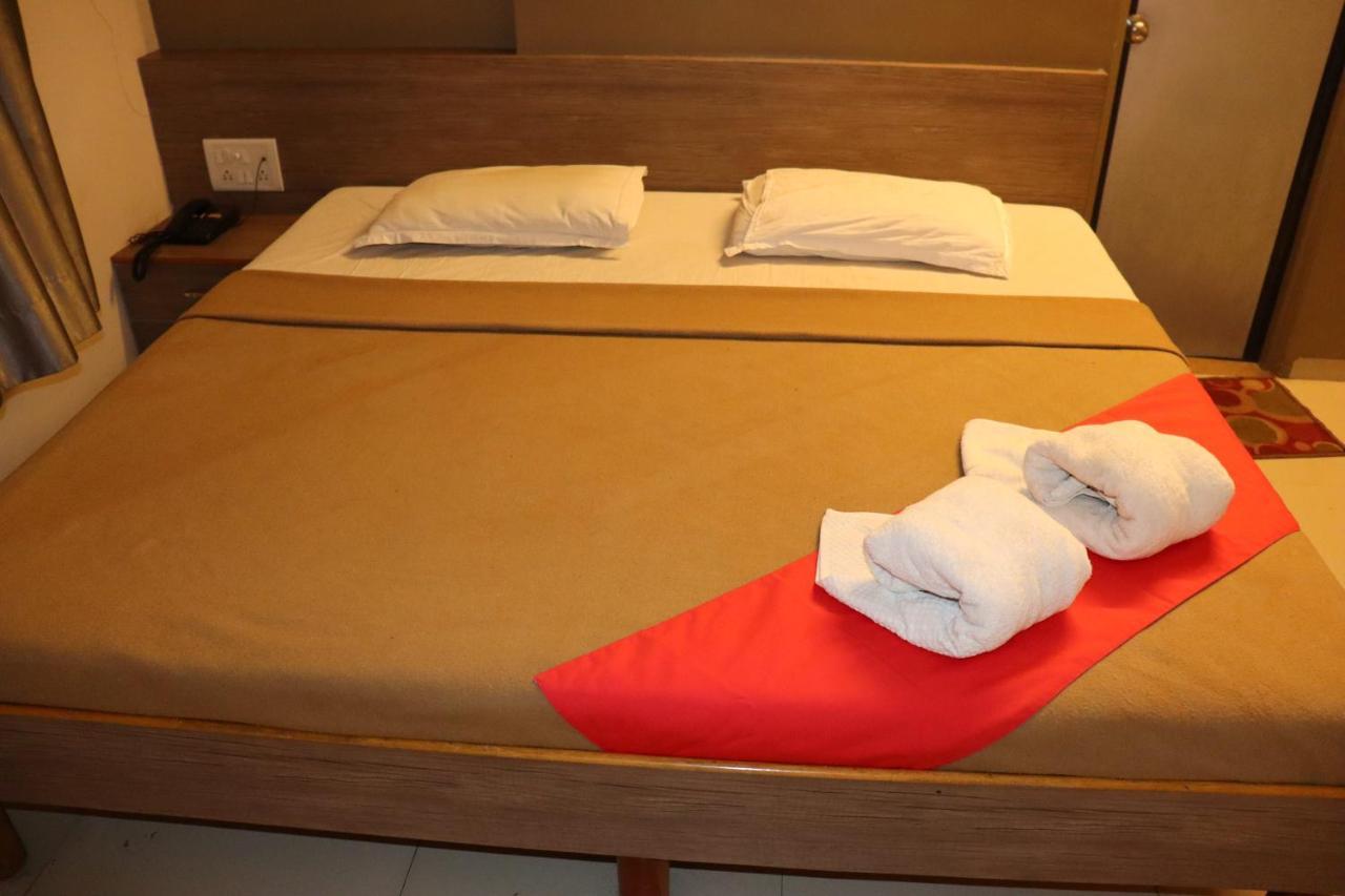 Hotel Royal Regency Aurangábád Kültér fotó